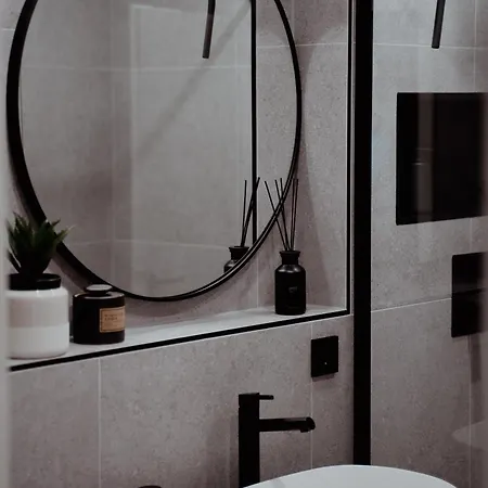 Wittmann 206. Schoenberg Apartment *